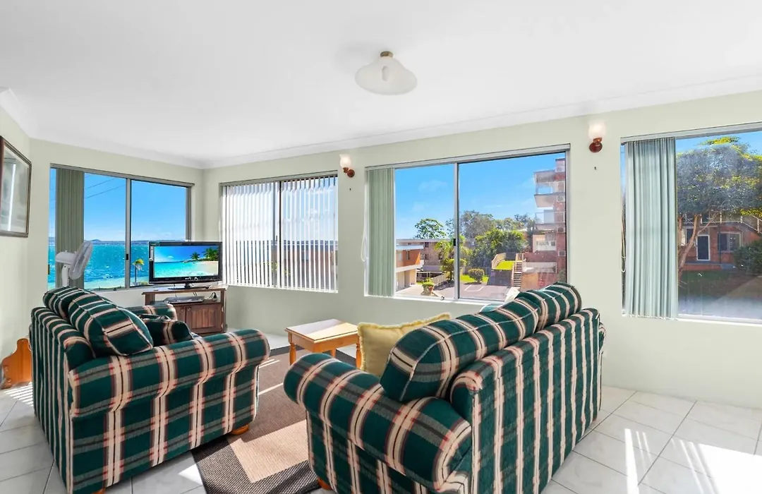 Bayview Towers 6, 15 Victoria Pde - Stunning Water Views-1