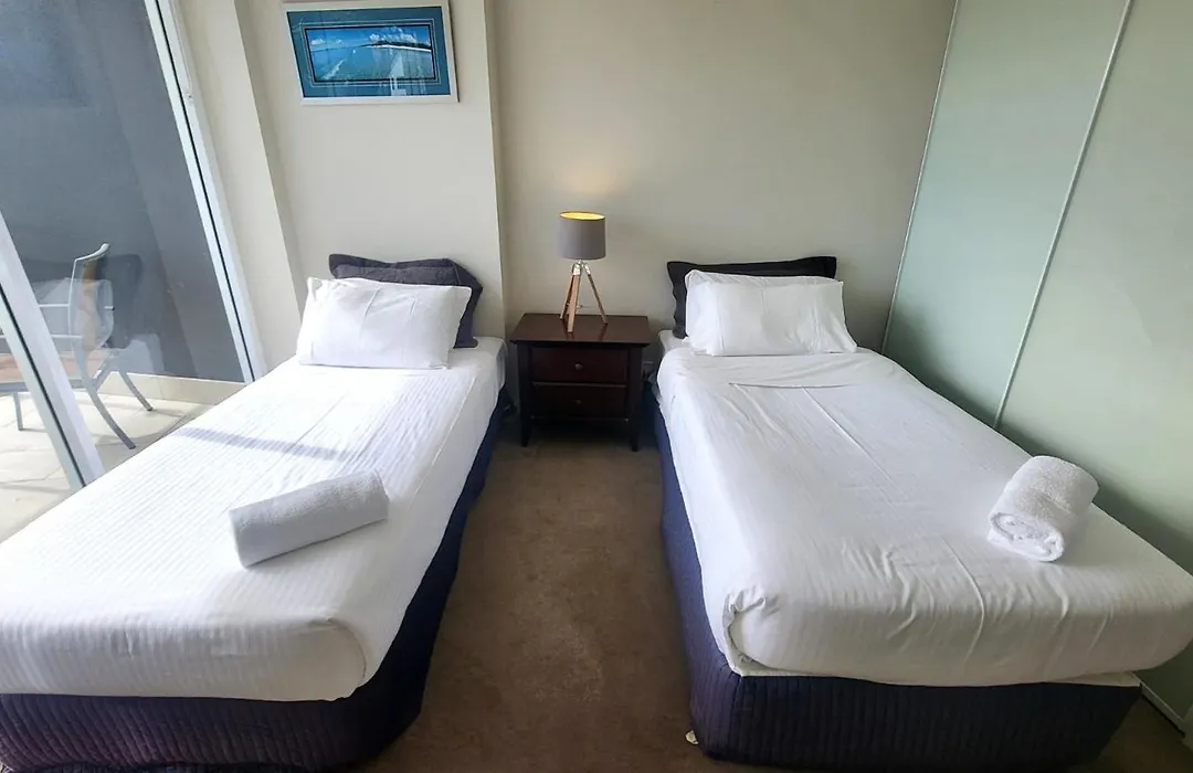 Oasis Unit 3 5 Laman Street-1