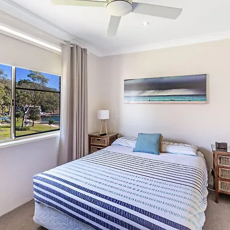 Collendina Unit 6 19 Kurrawa Close-2