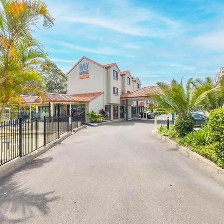 Nelson Bay Breeze: Coastal Apartment with Pool and Spa-2