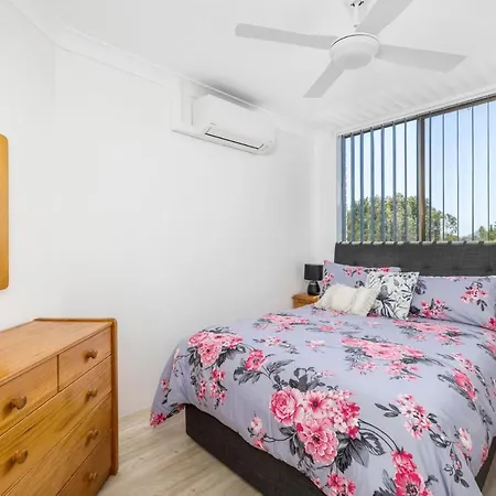 Views And Pool In A Great Location In Nelson Bay-2