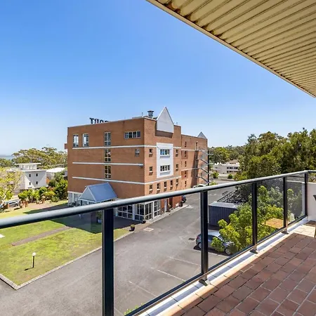 Views And Pool In A Great Location In Nelson Bay-3