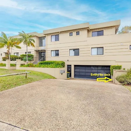 Paradiso, 4,4 Laman St - Unit With Aircon, Wi-Fi, Pool And In The Heart Of Town, Water Views-3
