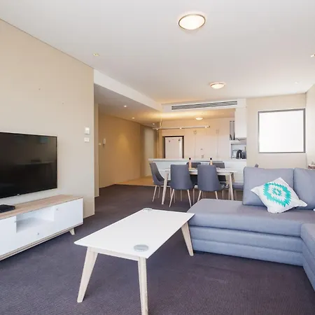 Cote D'Azure: Coastal Comfort with Pool and Secure Parking-3