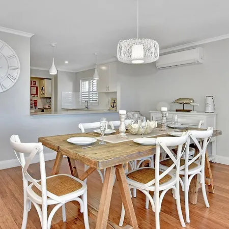 The Anchorage Unit 12 9 Laman Street-3