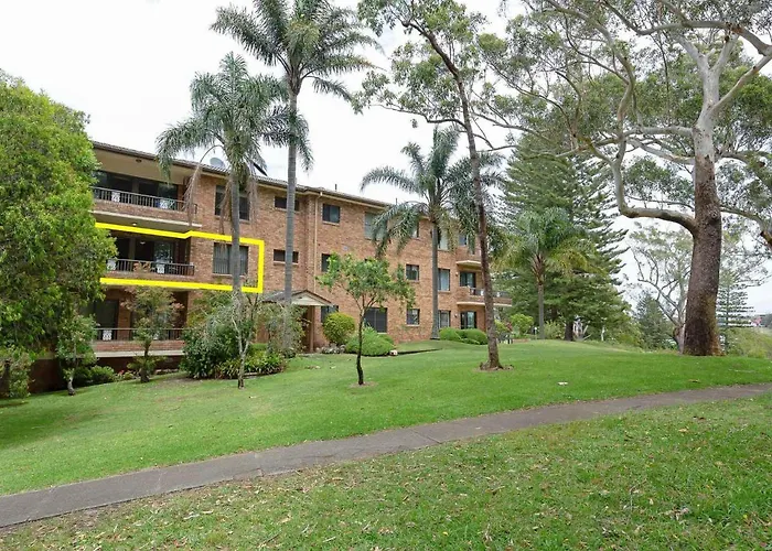 Sailfish, 4,46 Magnus Street- Unit With Water Views And Close To Town Nelson Bay