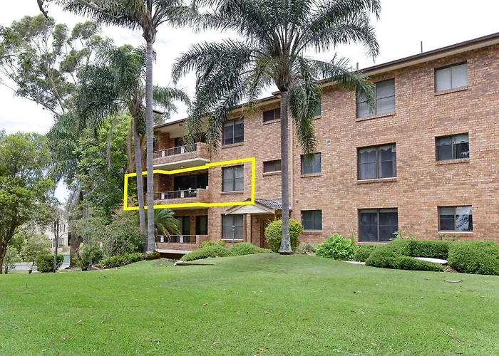Sailfish, 4,46 Magnus Street- Unit With Water Views And Close To Town Nelson Bay