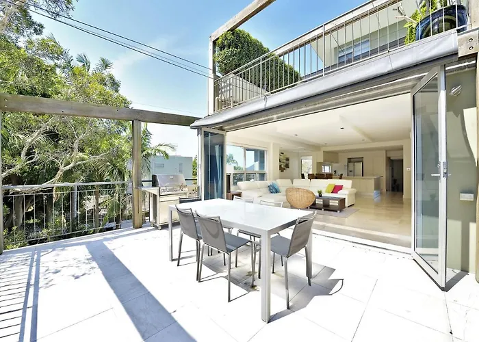 The Domain Unit 2 19 Voyager Close Nelson Bay