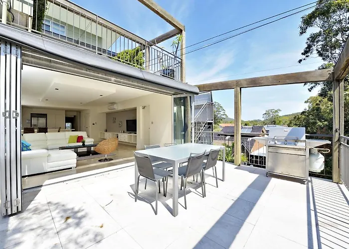The Domain Unit 2 19 Voyager Close Nelson Bay