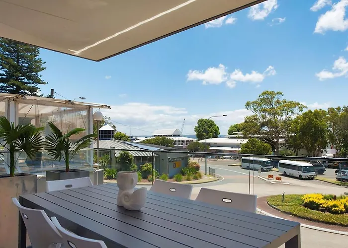 Great Location In Nelson Bay Apartment