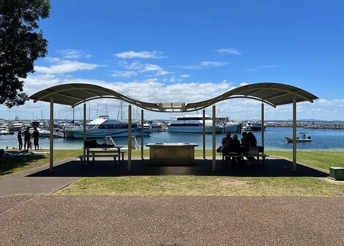 Laman Lodge Unit 5 15 Laman Street Nelson Bay