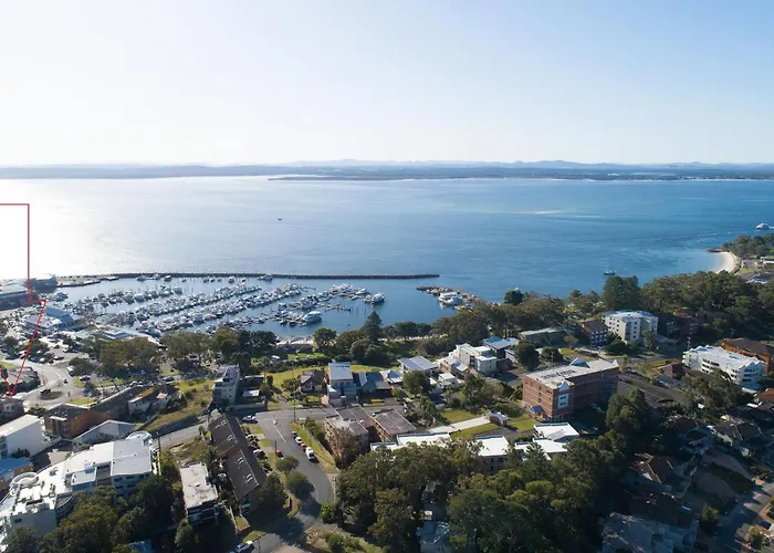 Great Location In Nelson Bay Apartment