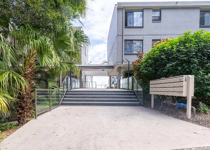 The Poplars, 2,36 Magnus Street - Comfortable Unit With Air Conditioning And Wi-Fi Nelson Bay