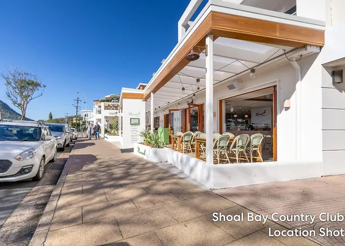 Ocean Shores 12 Waterfront Unit With Sensational Water Views Wifi And Air Conditioning Nelson Bay