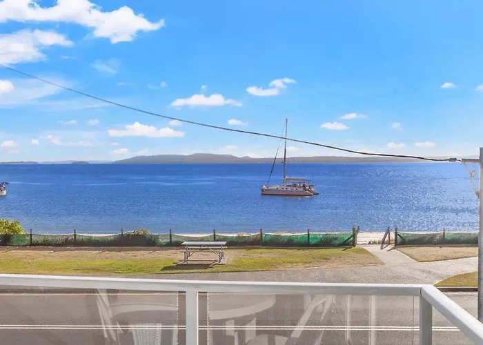 Bayside 6, 21 Victoria Pde - Sensational Water Views, Linen Apartment Nelson Bay