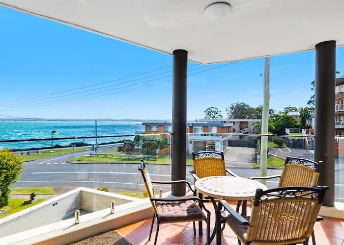 Bayview Towers 6, 15 Victoria Pde - Stunning Water Views Apartment Nelson Bay