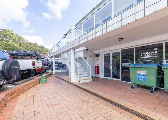 Crows Nest Marina View Apartment, 6 Teramby Rd - Waterfront, Wifi, Aircon, Marina Nelson Bay