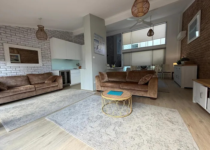 Coconuts - 3 Bedroom 3 Bathroom Townhouse With Tennis Court Nelson Bay